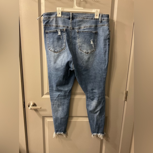 WaxJeans - Skinny & Distressed. size 20. - Picture 4 of 4